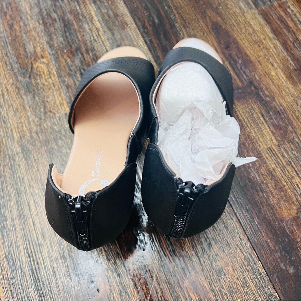 Journee Collection Aretha Wedge Sandal